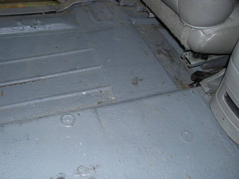 Carpet replaced with polyvinal 99 k2500 burb 001.JPG