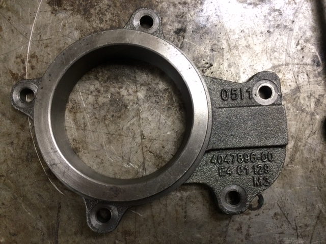 exhaustoutletflange.jpg exhaustoutletflange.jpg