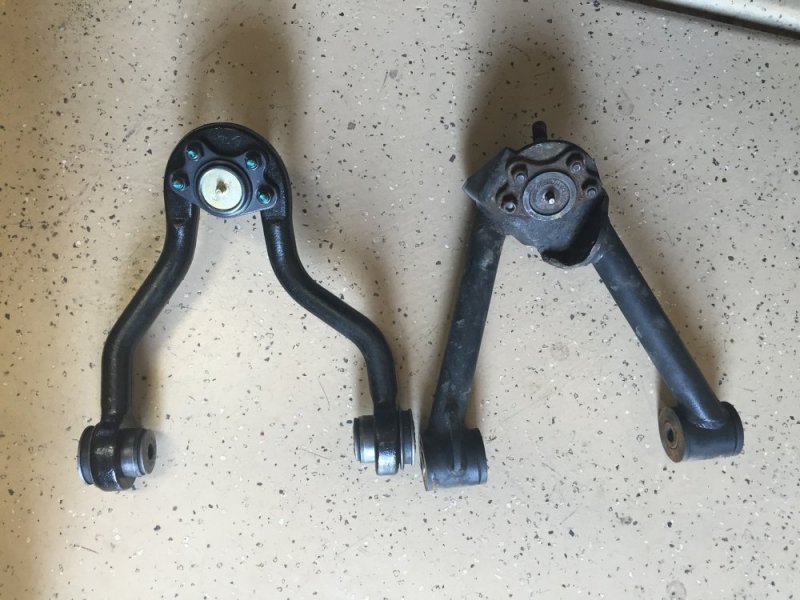 Control Arms OEM vs Rough Country 062.jpg
