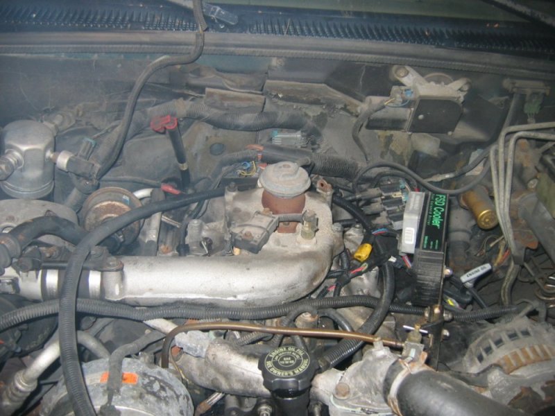 1995 Tahoe intake 001.JPG