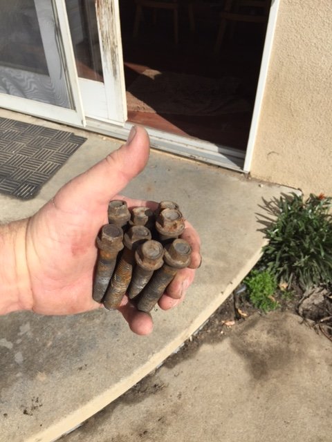 Wheel Hub Bolts.JPG