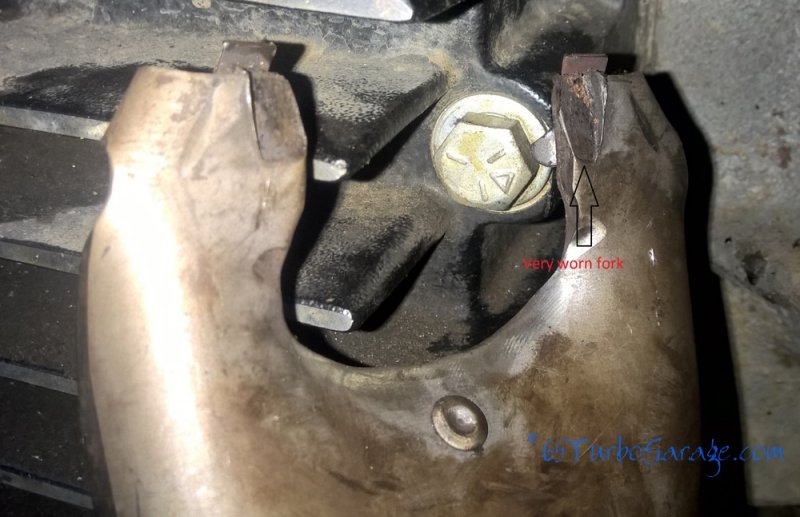 Very worn forkWatermarked.jpg Very worn forkWatermarked.jpg