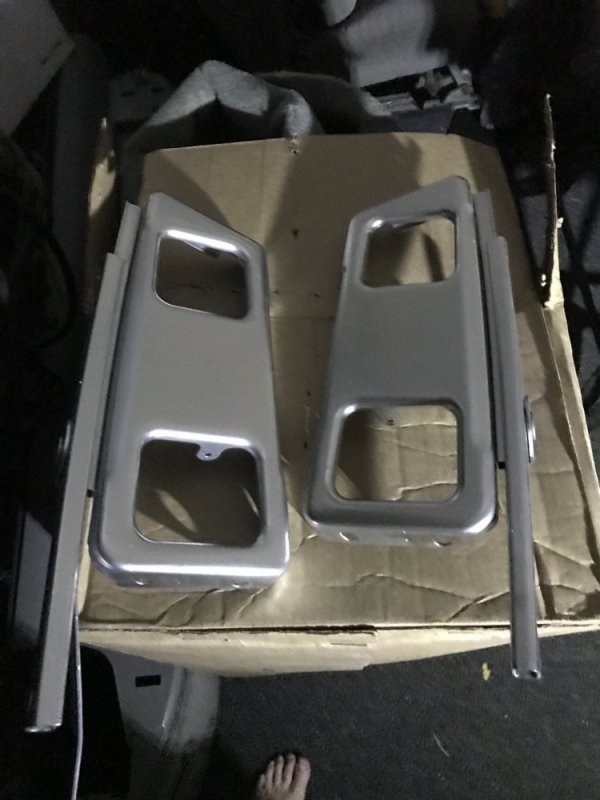 20170929 Seat Pedestal4.JPG