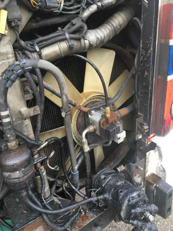 535318575.jpg 535318575.jpg