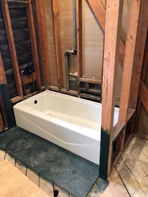 bath tub.jpg