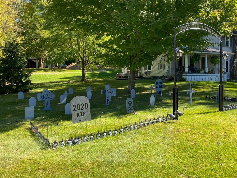 more tombstones 1.jpg