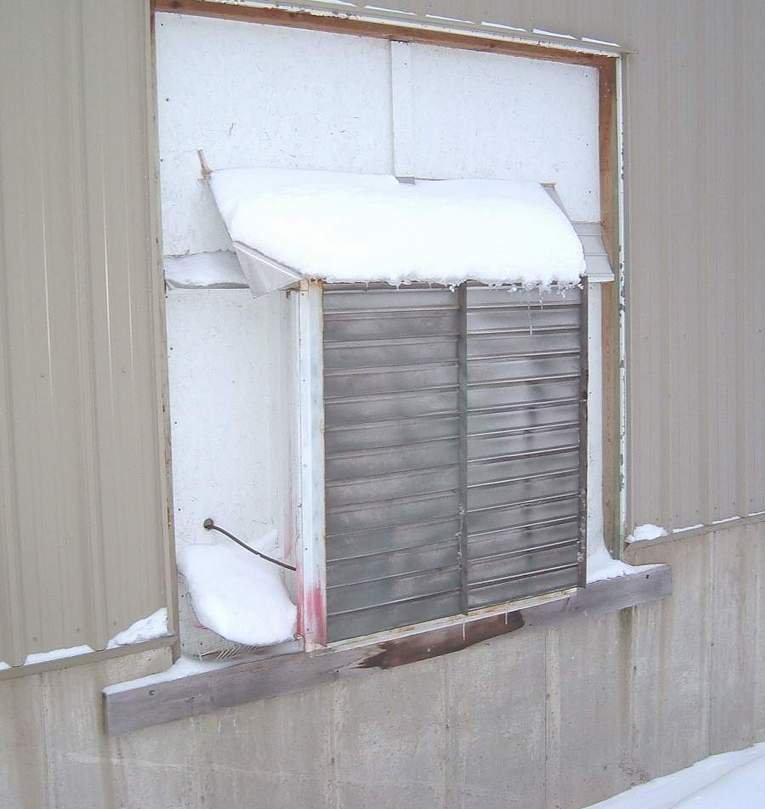 paint fan outside.JPG