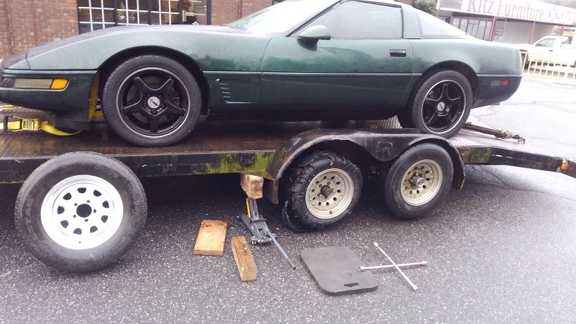 95-vette-trailer-tire.jpg 95-vette-trailer-tire.jpg