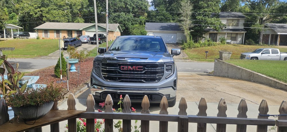 2024 GMC truck 2.jpg